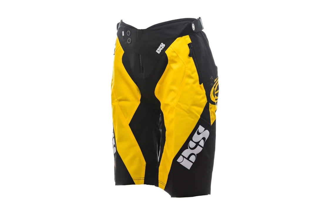 theproscloset3301770