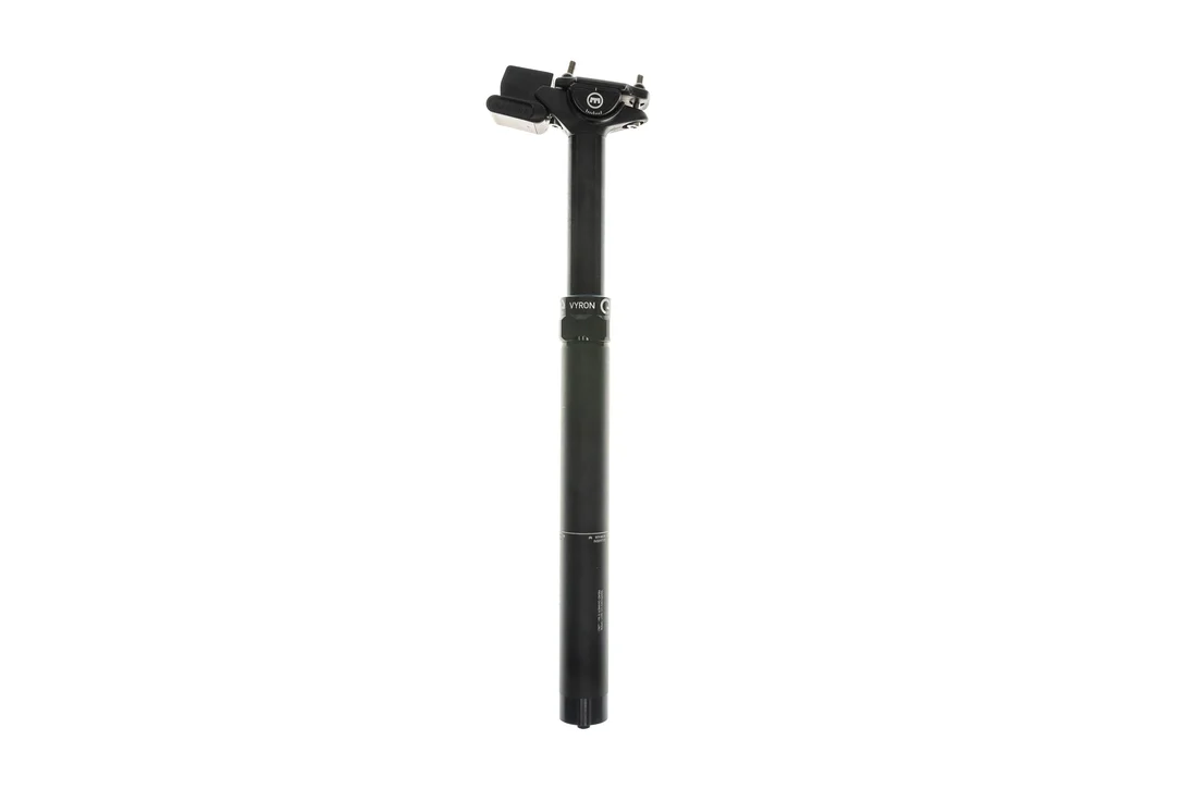theproscloset3303446