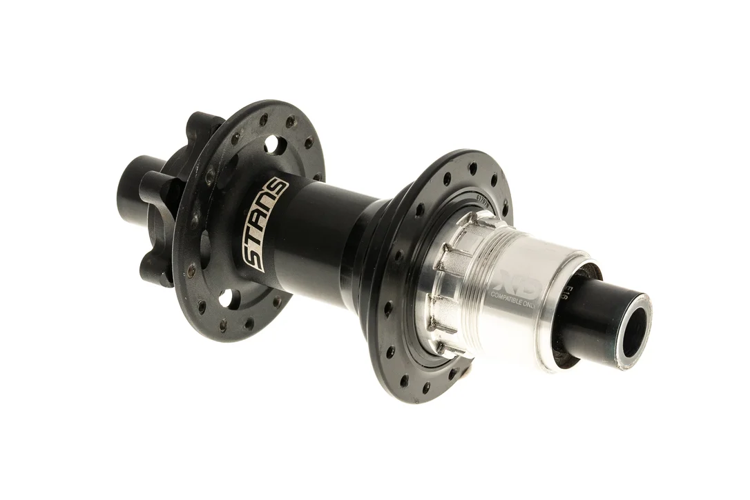 theproscloset3304018